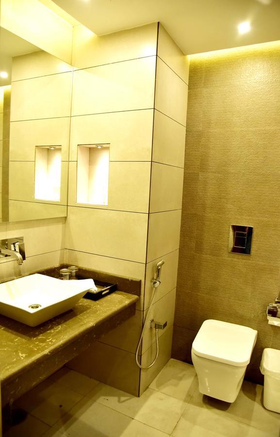 Season Hotel Nainital Luaran gambar