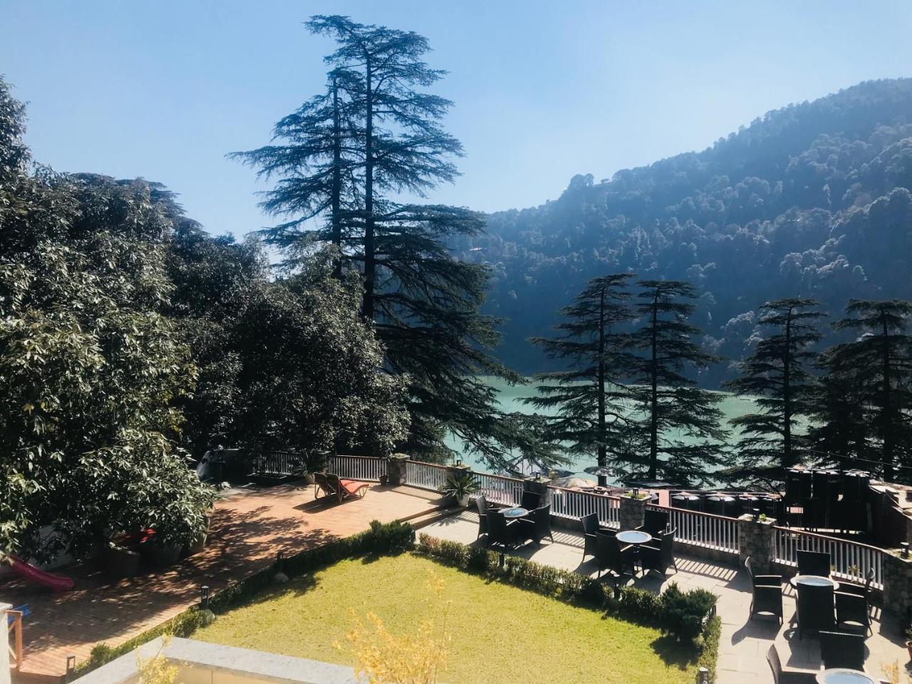 Season Hotel Nainital Luaran gambar
