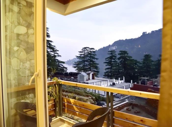 Season Hotel Nainital Luaran gambar
